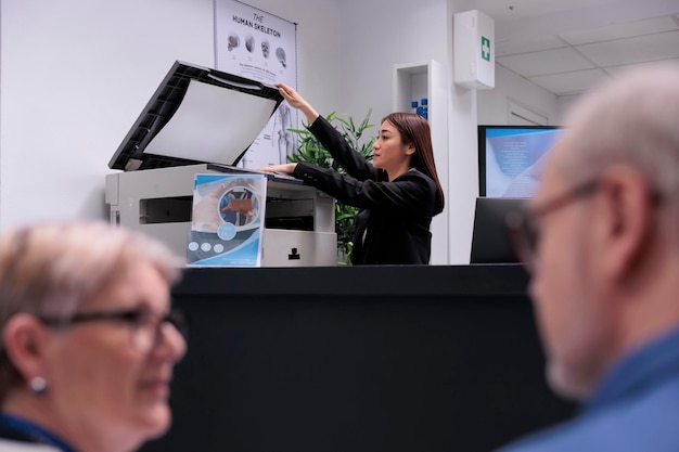 Ile się czeka na wyniki z tomografu w polskich placówkach?