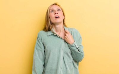 Czy krtań boli podczas przełykania?