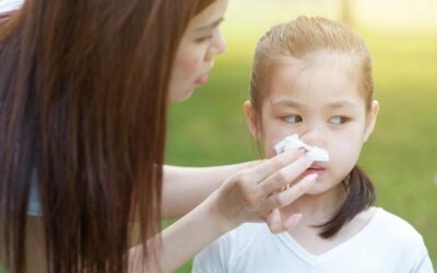 Co na lejący się katar u dziecka?