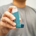 Co do inhalatora na kaszel warto wiedzieć przed rozpoczęciem leczenia?